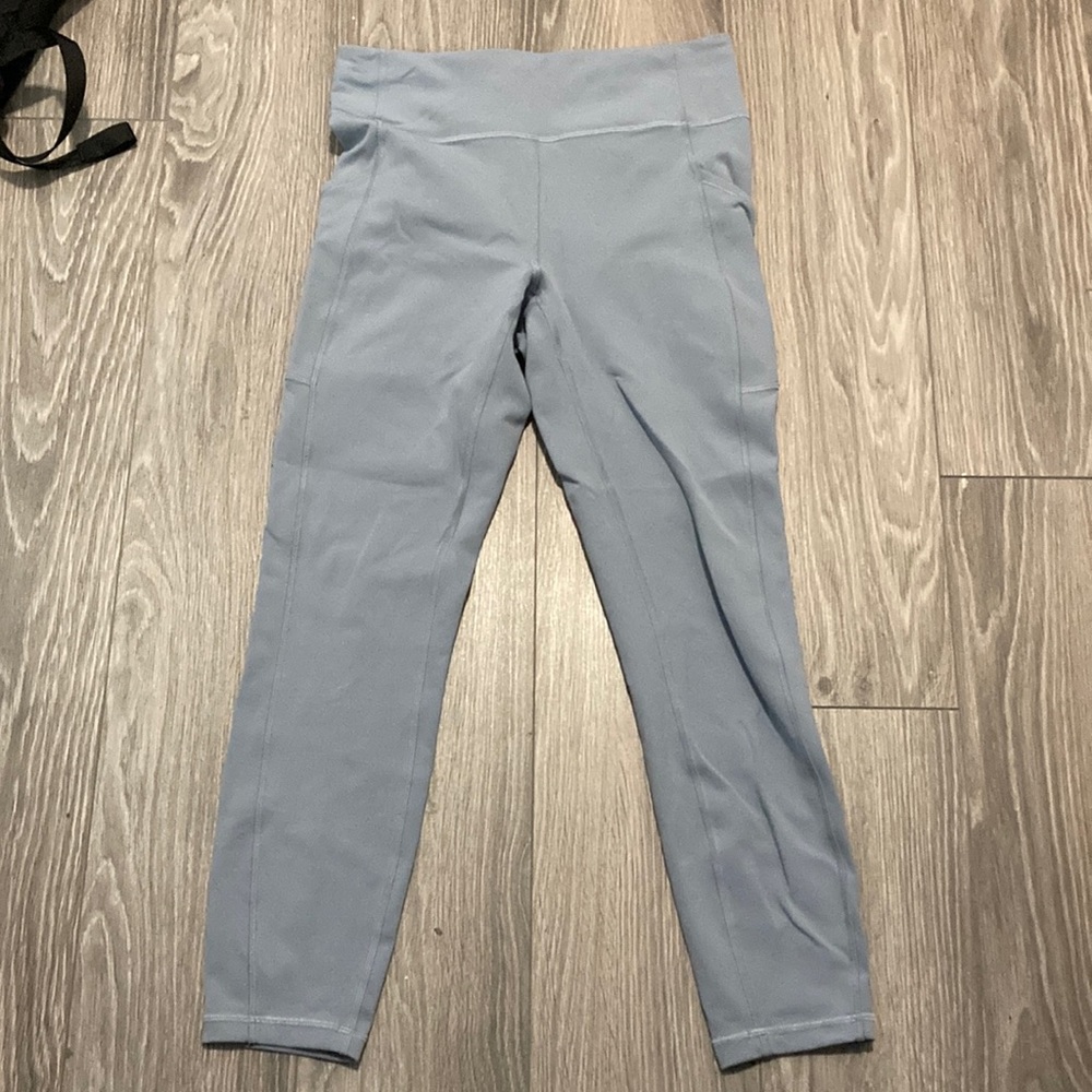 Size 8 wonder trains with pockets
